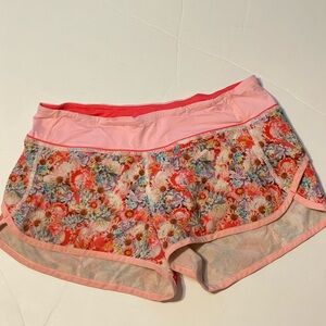 Lululemon Run Speed Shorts Flowabunga Mini Multi Bleached Coral Sz 6 Pink Floral